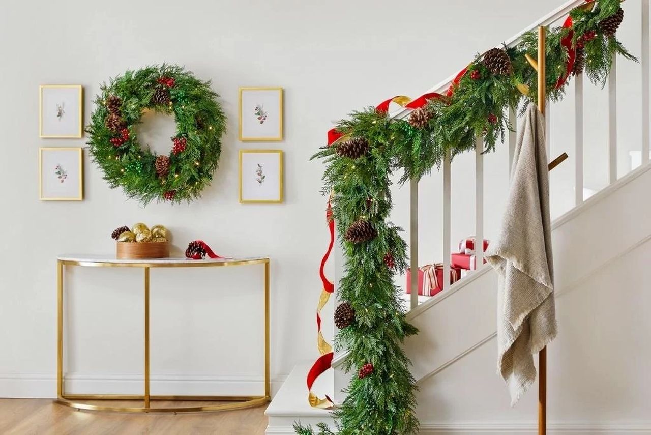 Christmas Staircase Decoration Ideas - greenery and pinecones