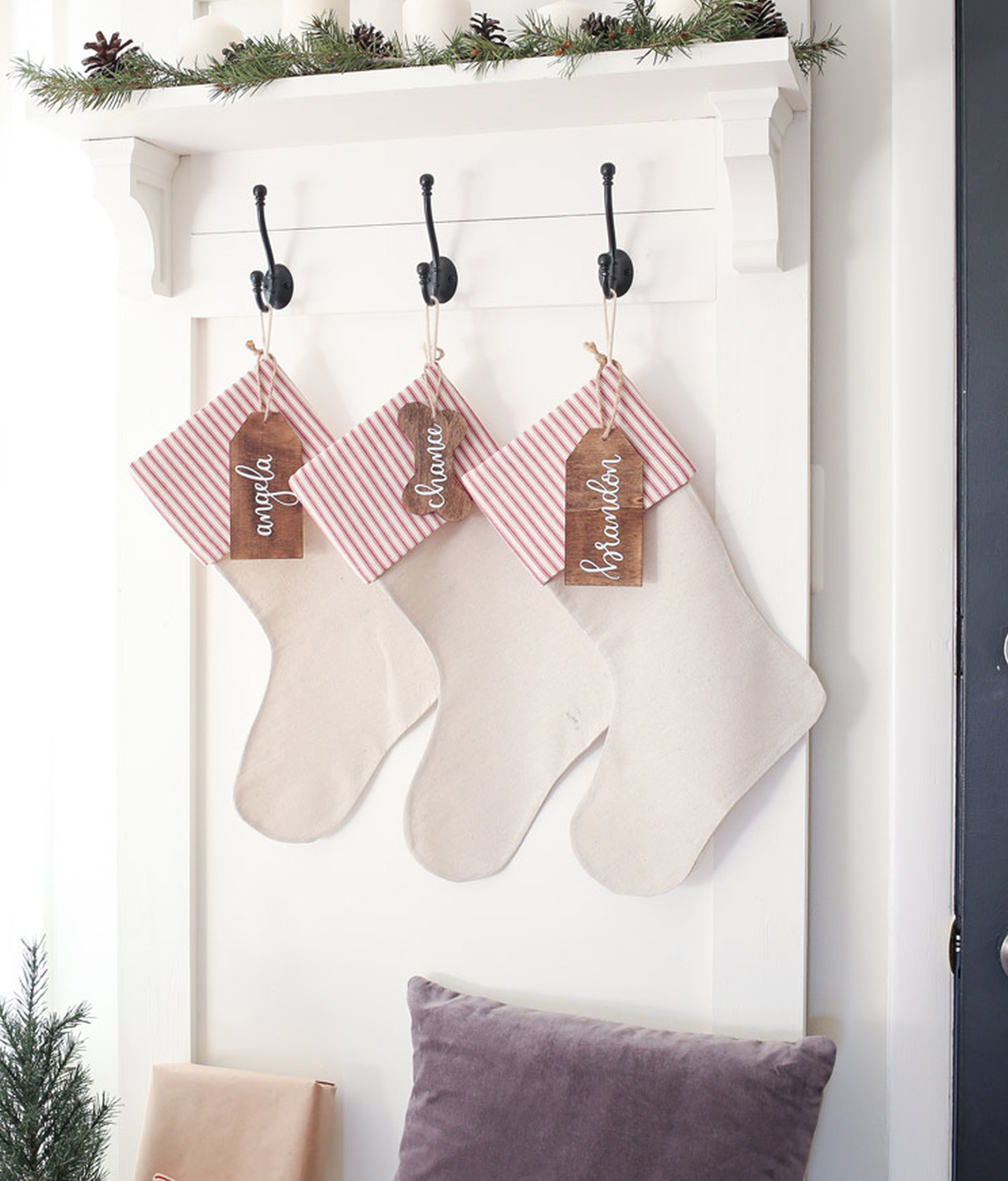 DIY Burplap Christmas Stockings