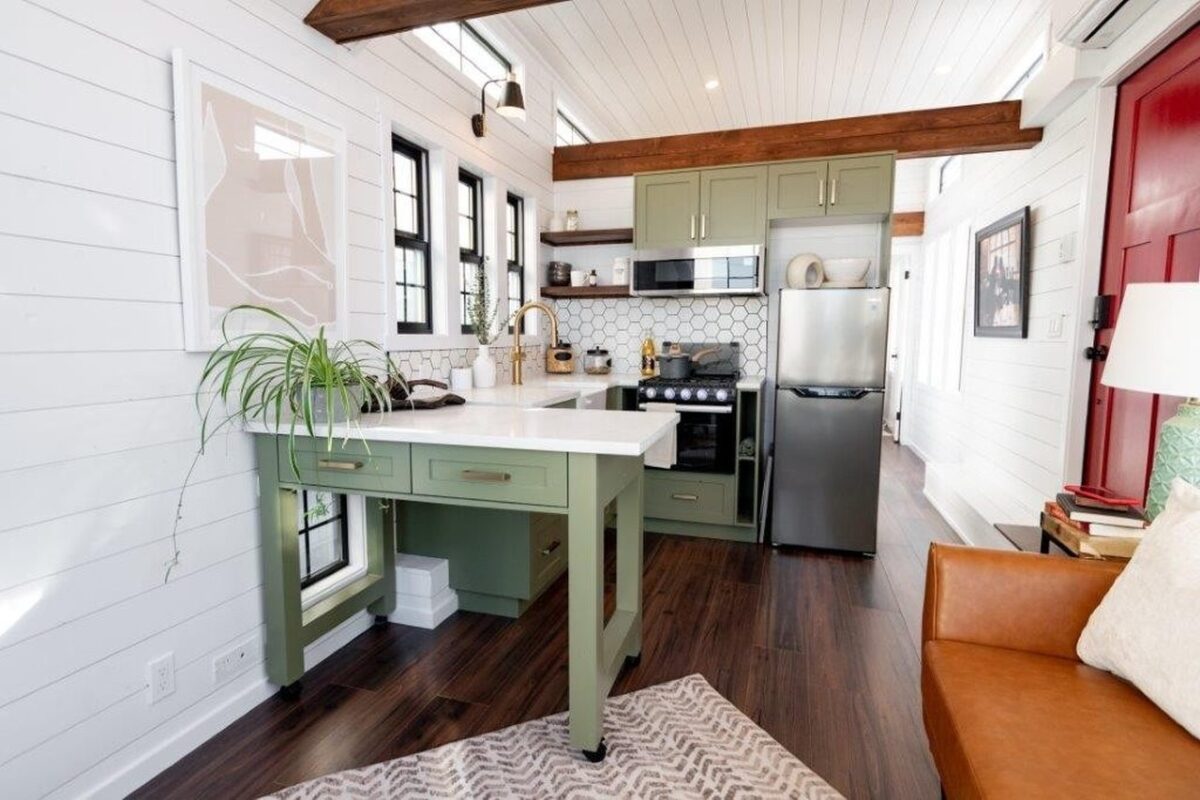 Daphne Tiny House is Exquisitely Designed Park Model Sans Lofts