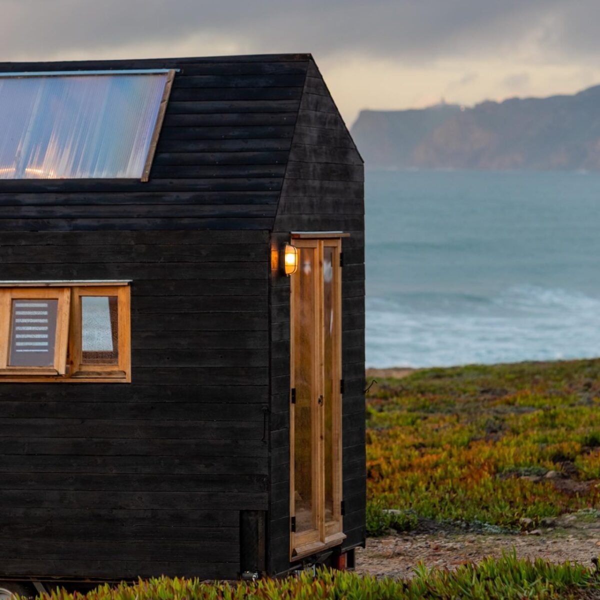 Horta Tiny House Sleeps Four People in Fully Off-Grid Layout
