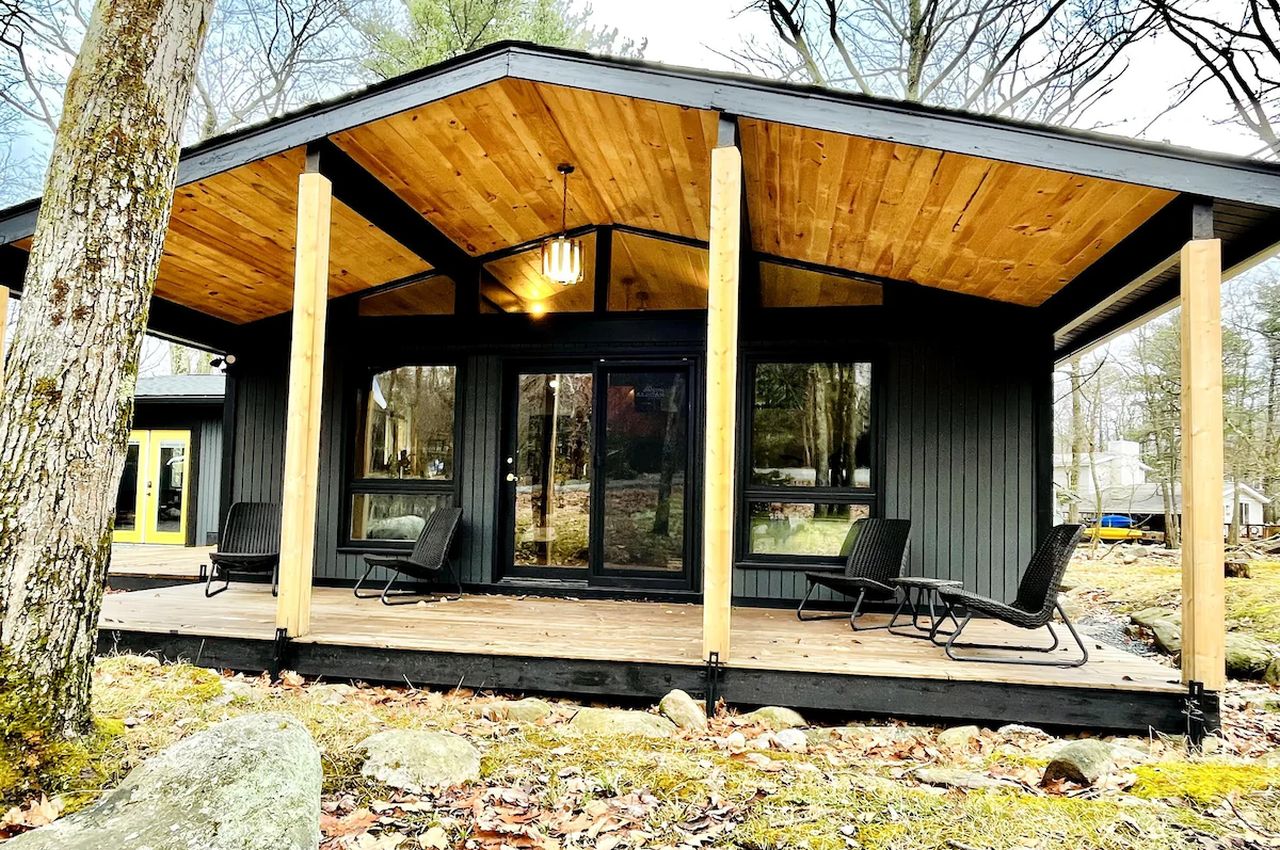 The Love Shack-Mid Century Modern in the Poconos