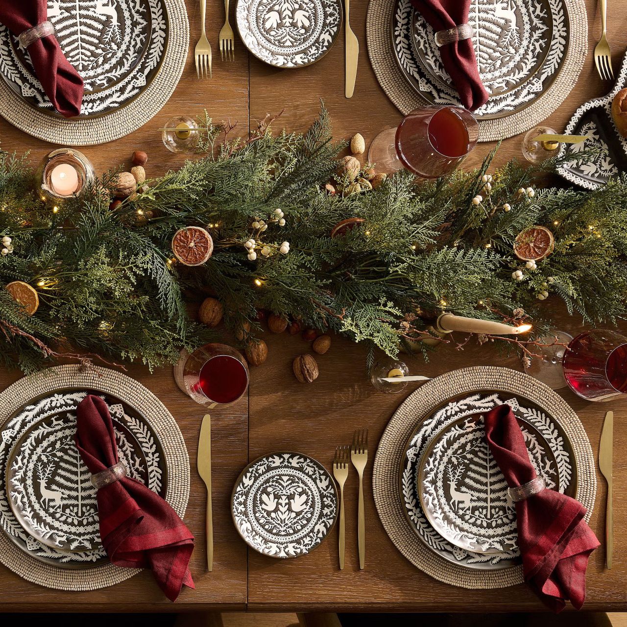 earthy tone for dining table
