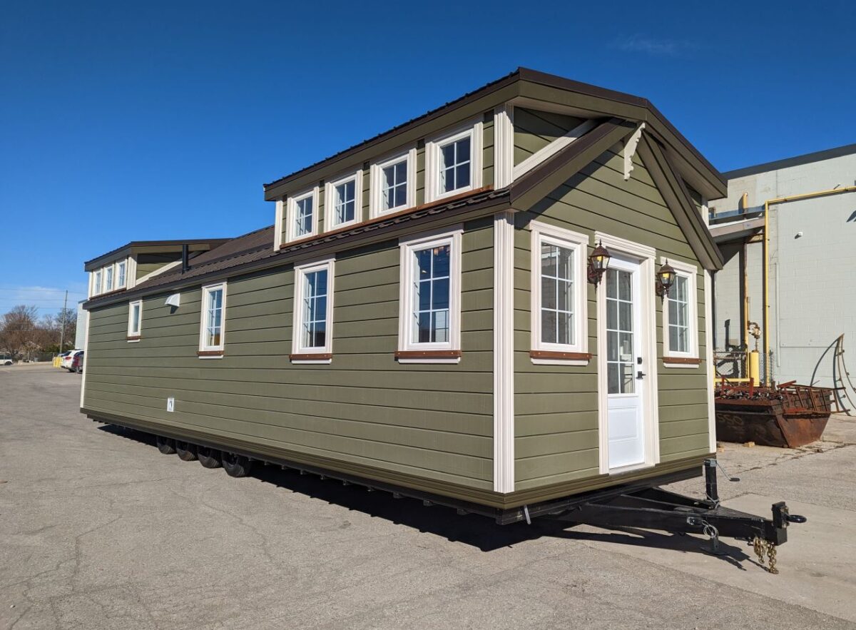 Attila Sunrise Tiny House Offers Posh Living With Plenty of Space