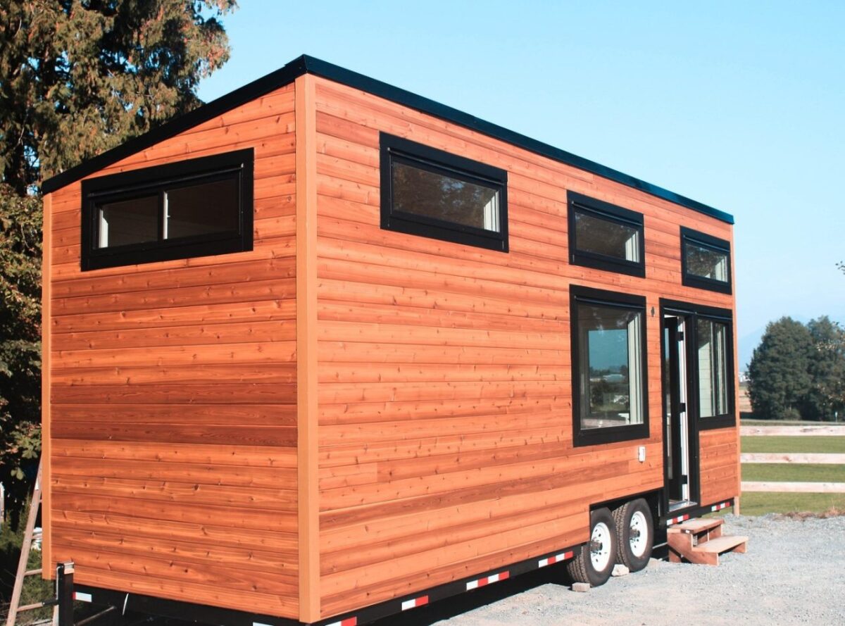 26ft East Coast Tiny House is Minimalist’s Blank Canvas to Paint
