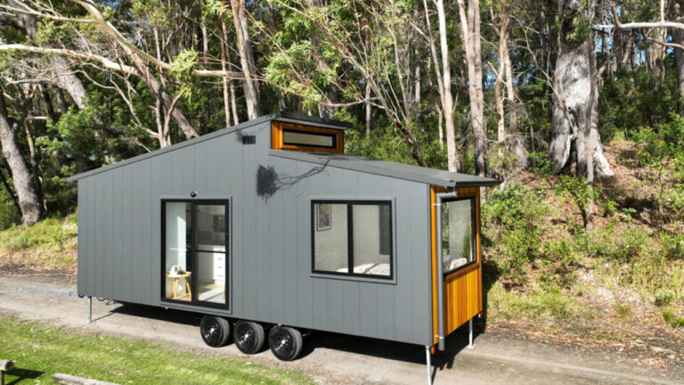 Freedom 8400NLR Tiny House is Single-Level Abode for Two