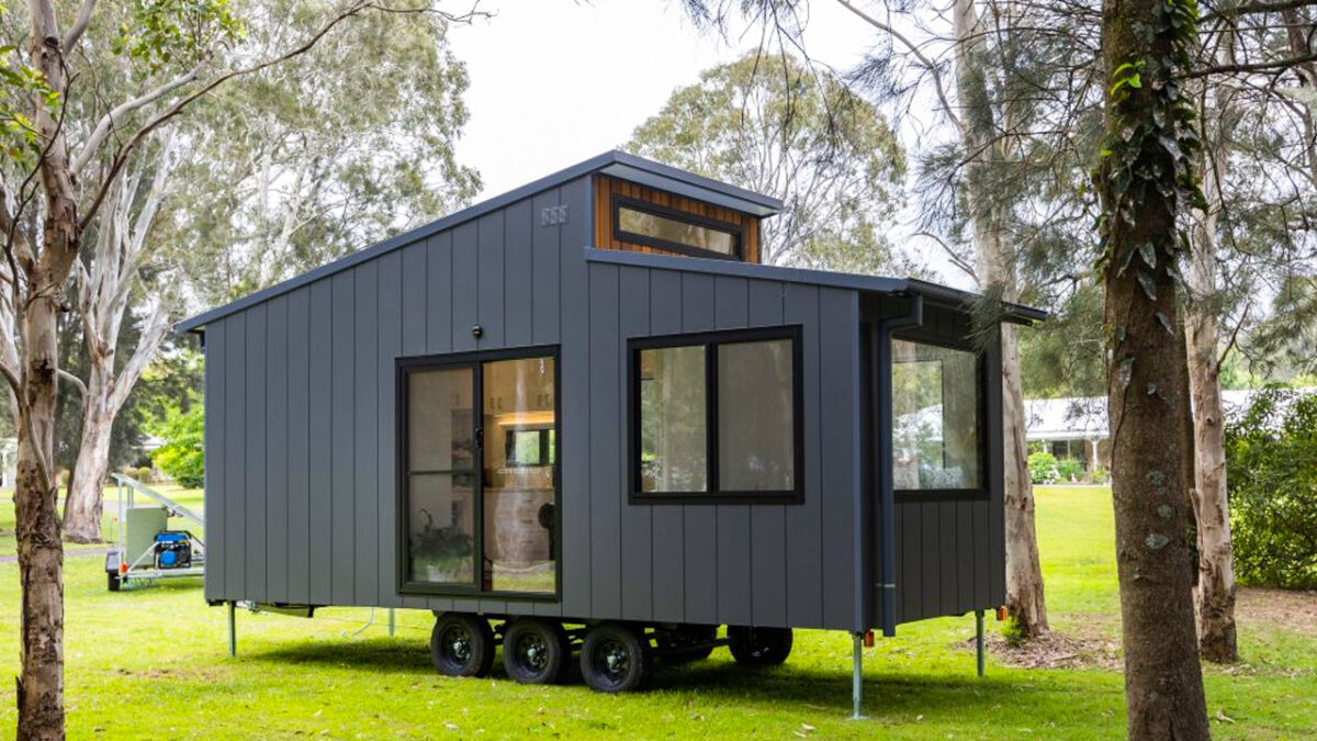 Curated visual reference: Picture Idea: Lifestyle 7200Nlr Tiny House Offers Luxury In Single Floor Layout