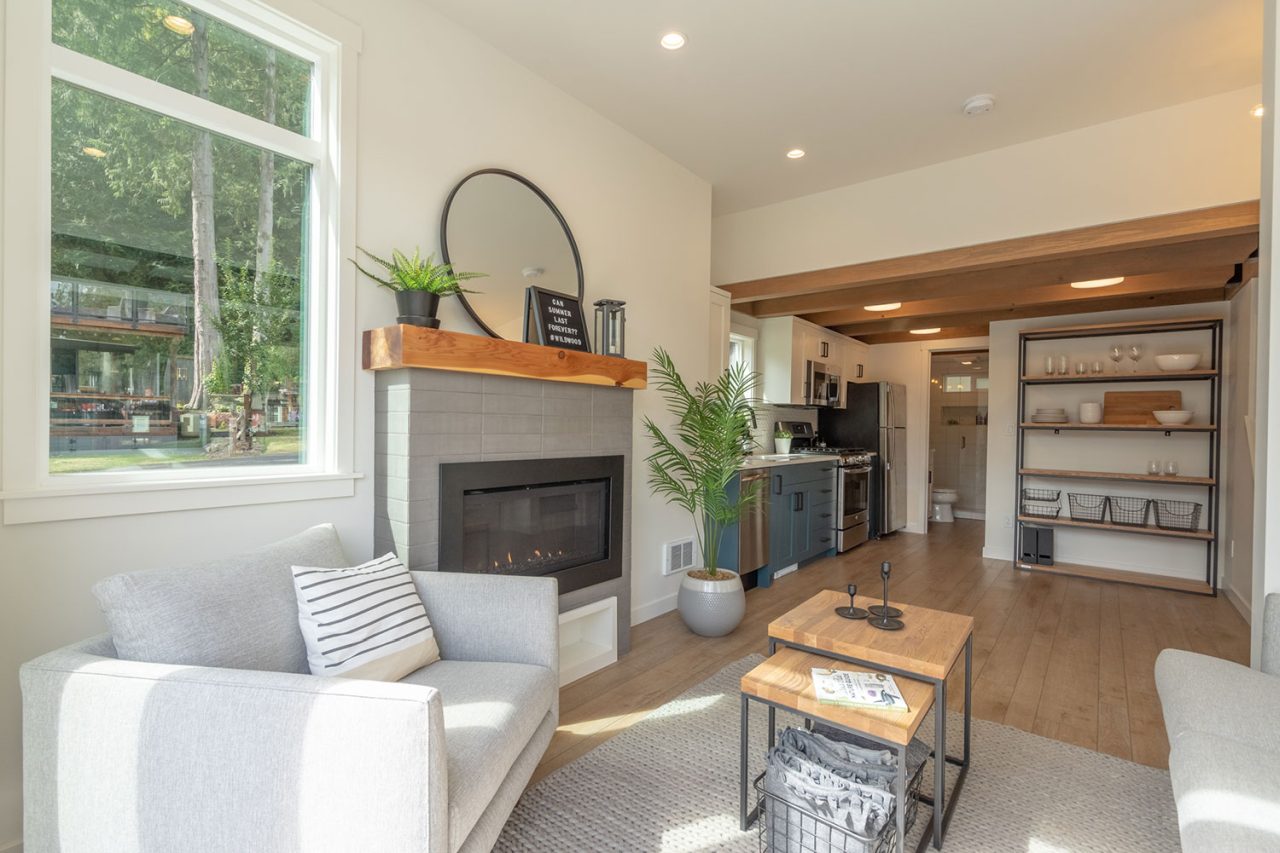 Modern Bellevue Tiny House - interior 2