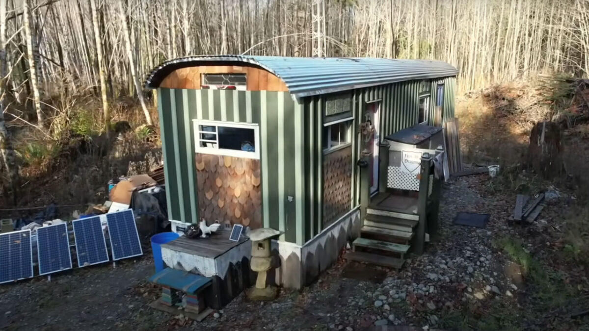 Image showcasing Off The Grid Homes For Sale