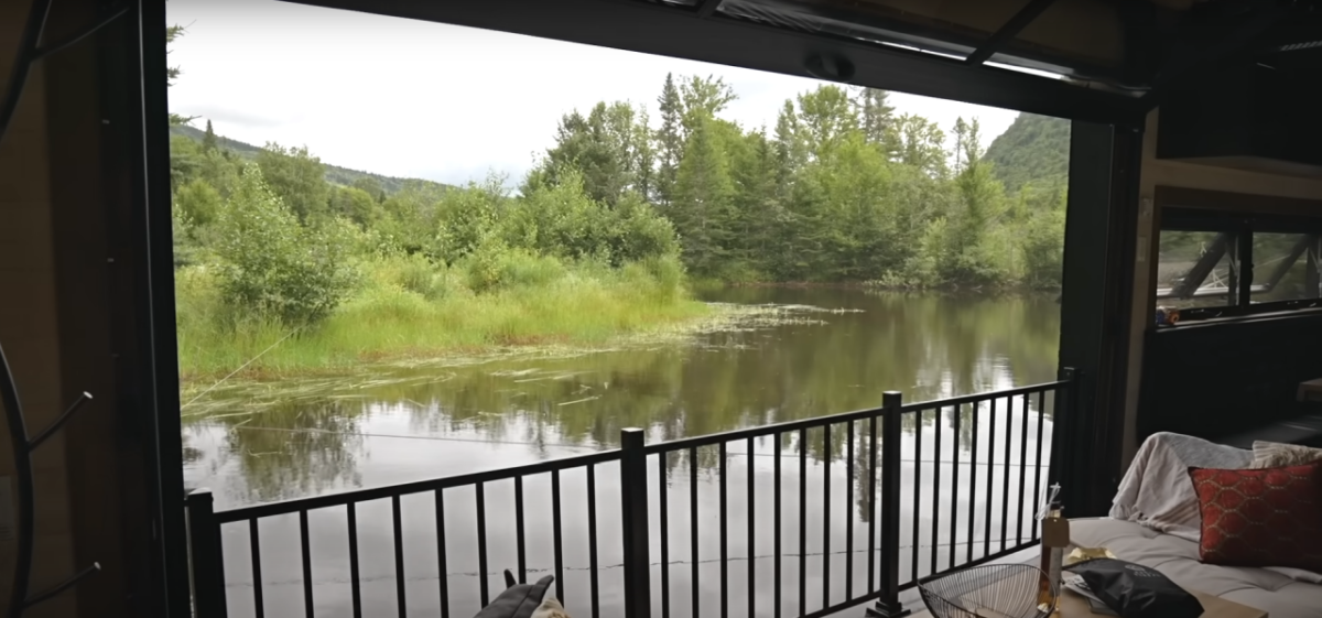 Bora Boreal Floating Tiny House is OffGrid Retreat in Quebec