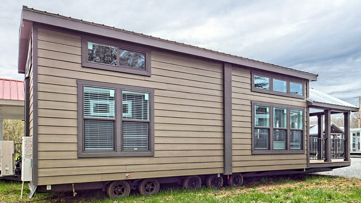 Sipsey Tiny House Flaunts Covered Porch and Two Bedrooms