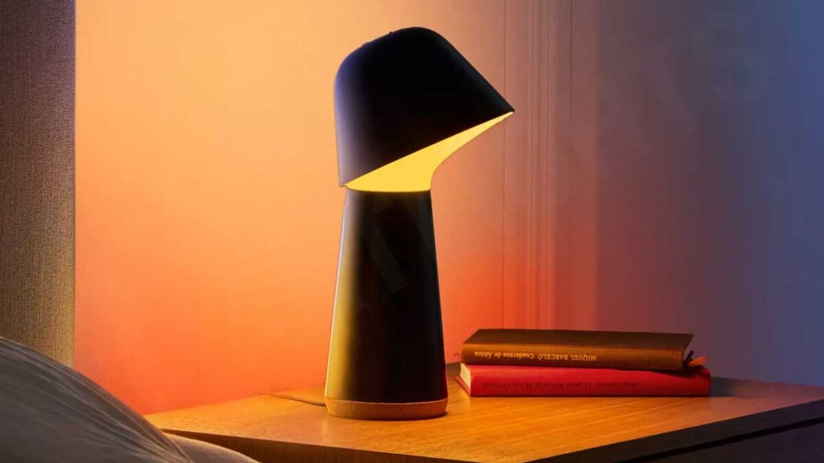 Philips Hue Bedside Lamp Boasts Dual Light Source