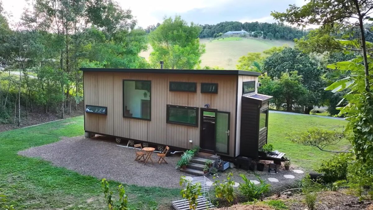 Aussie Woman Builds Upsized Tiny House With 3 Bedrooms, Office