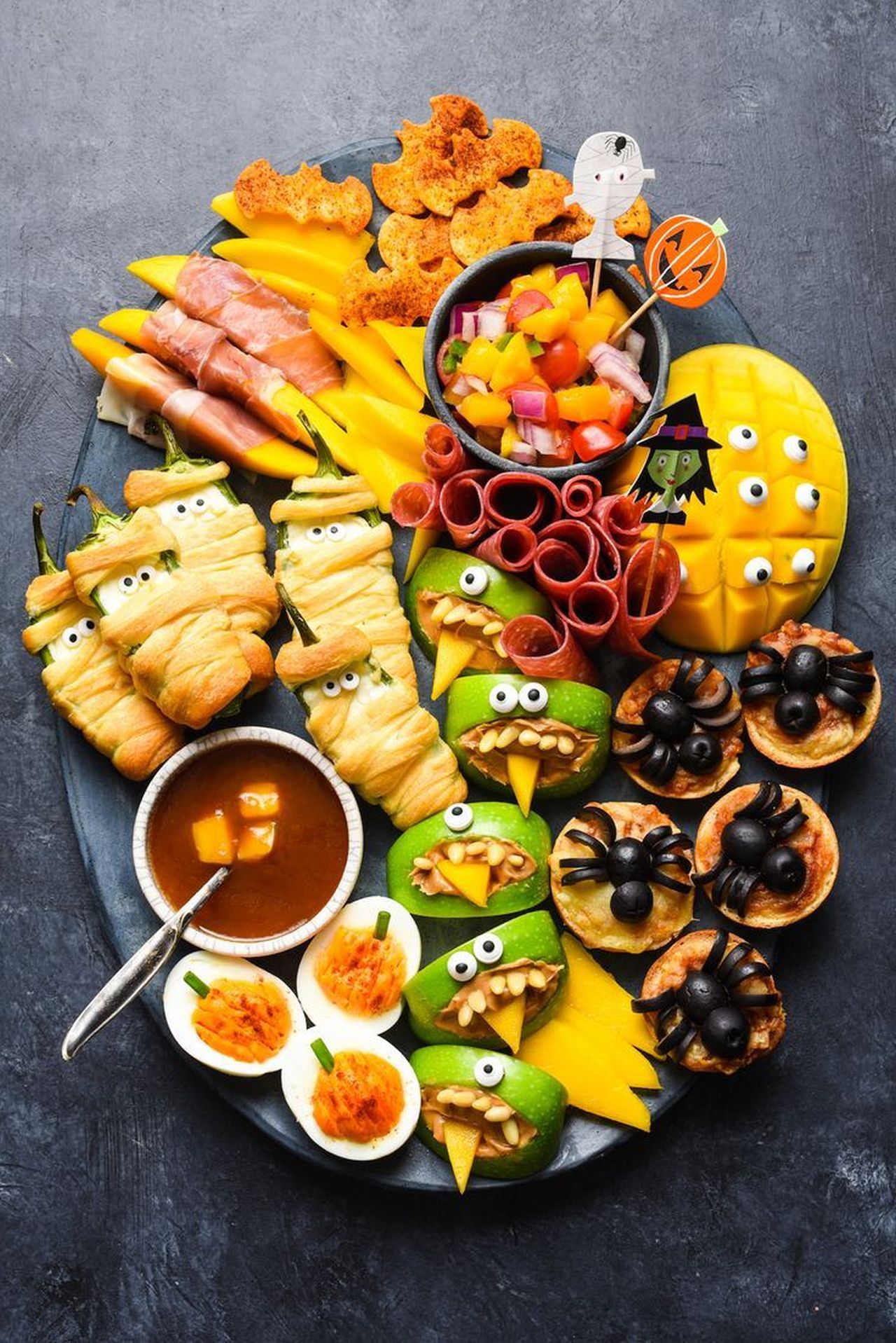 Spooky Snack for Halloween Party Game