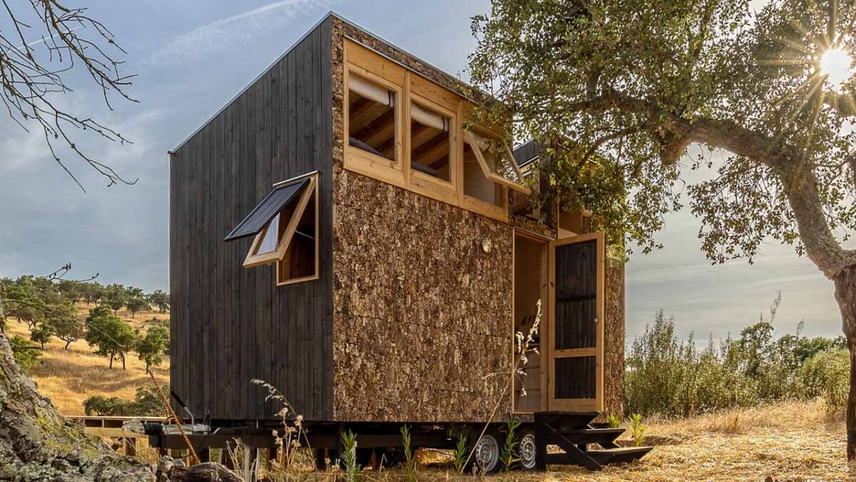 Terra M3_Tiny House has Large Deck and Rooftop Escape