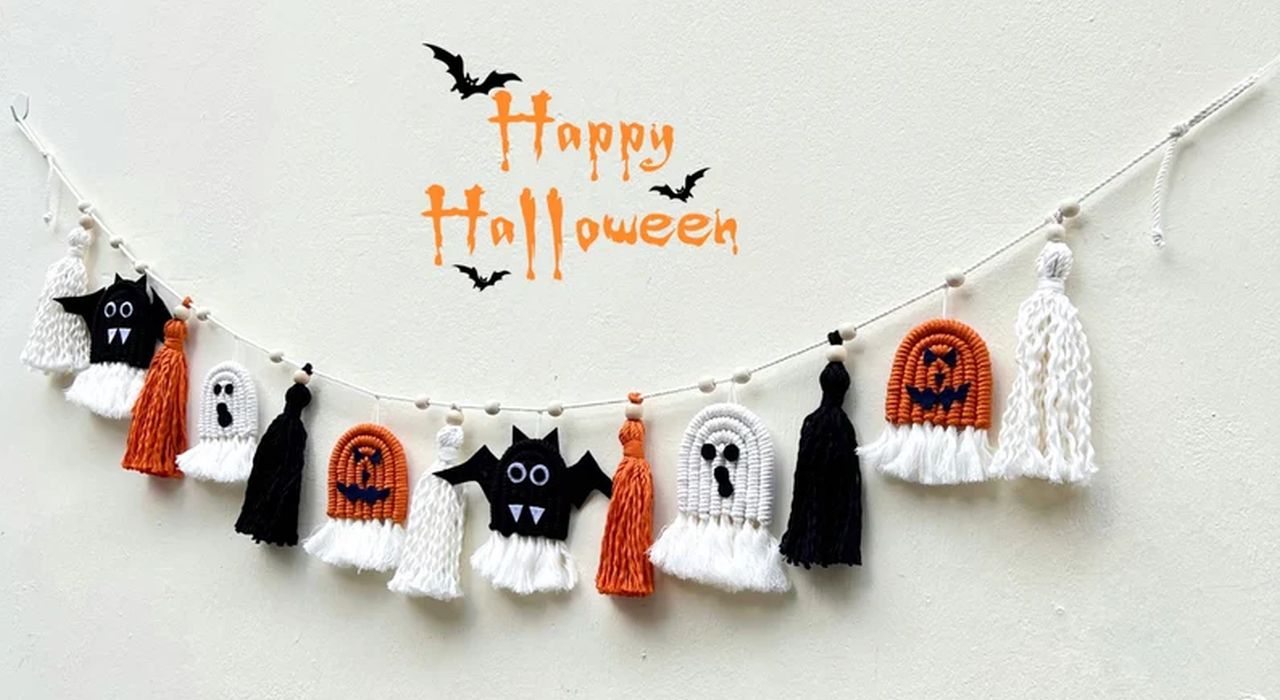 Custom Ghost Halloween Garland