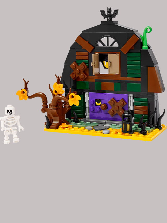 LEGO’s Haunted Barn Set Spices-Up Halloween Preps