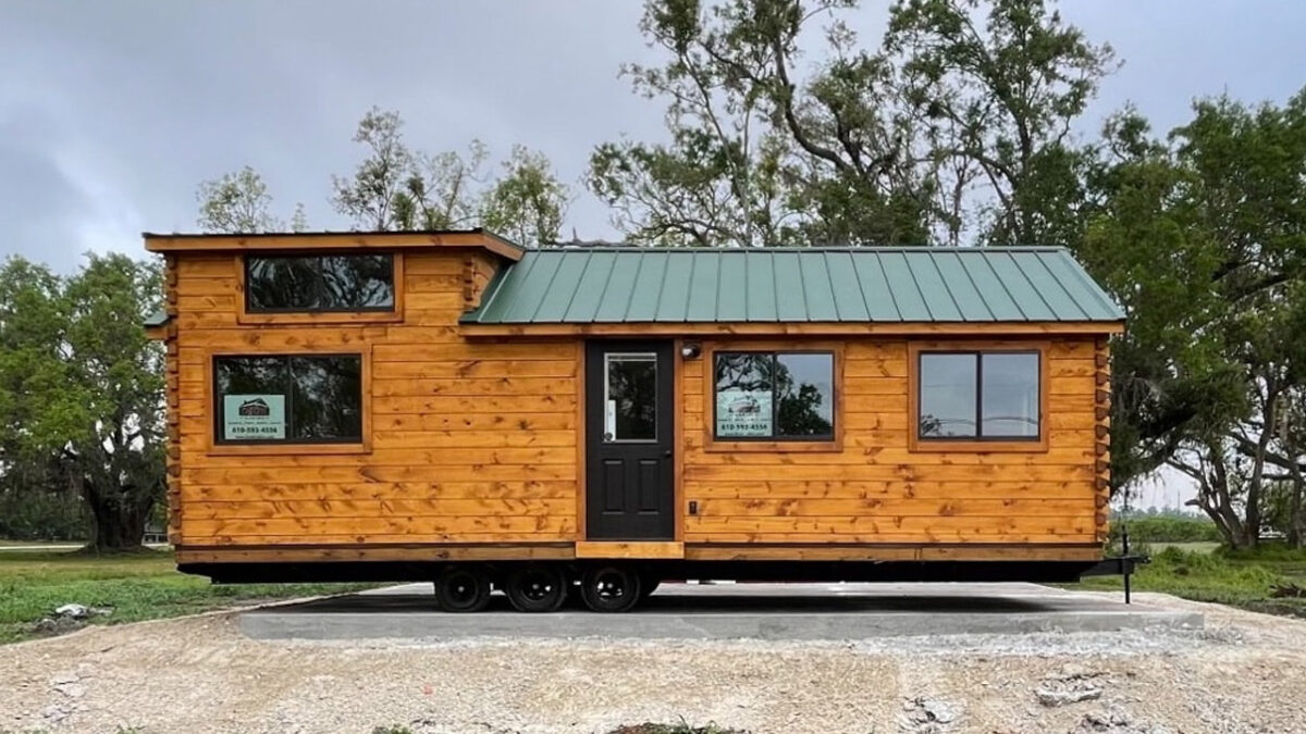 $63K Pinecrest Tiny House has Two Bedrooms and a Loft