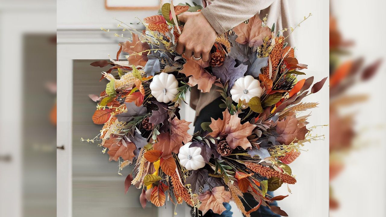 Best Fall Wreaths to Buy - Maple Leaf Wreath