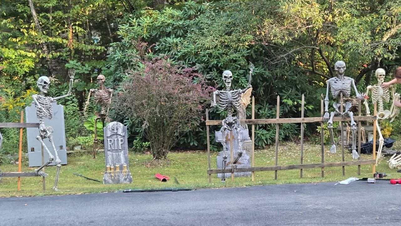 Best Outdoor Skeleton Halloween Decorations - graveyard display