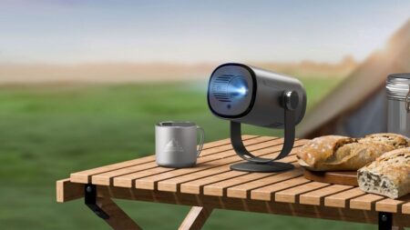 Freedo projector by Dangbei