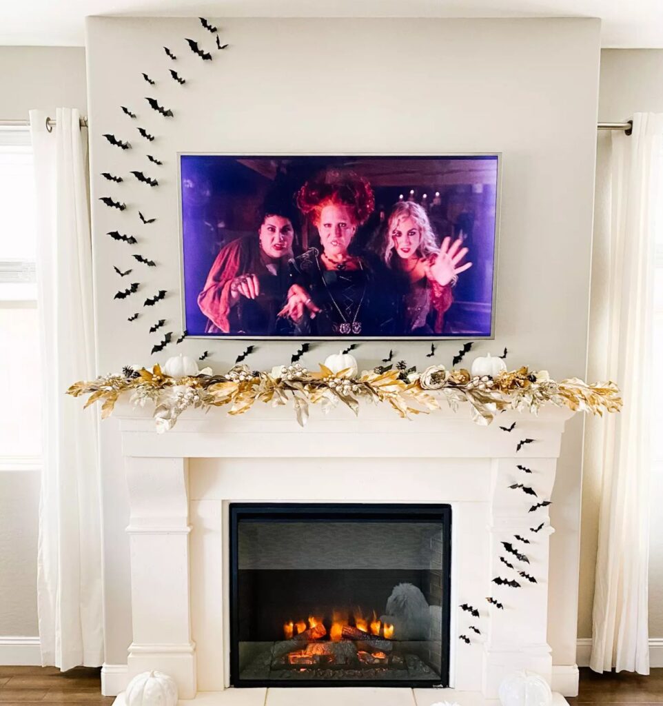 15+ Halloween Fireplace Mantel Decorating Ideas for 2024