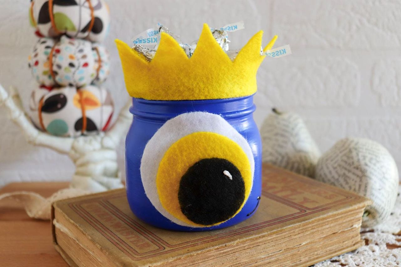 Halloween Mason Jar Monster