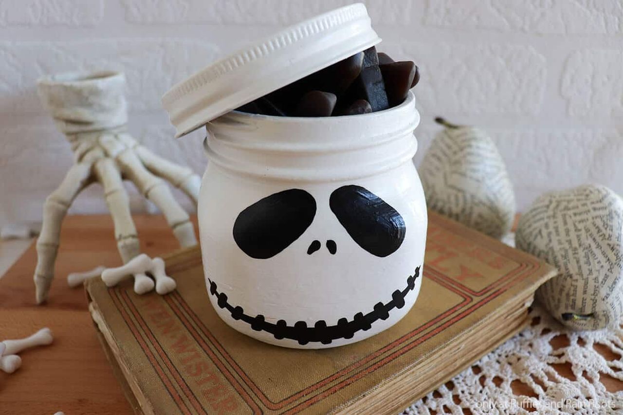 Mason Jar Jack Skellington