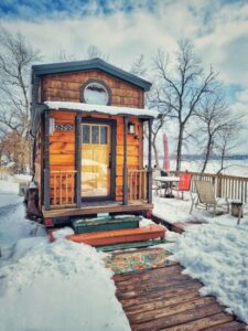 Tiny House, Huge Views- You Won't Believe This Stunning Location-web story-homecrux