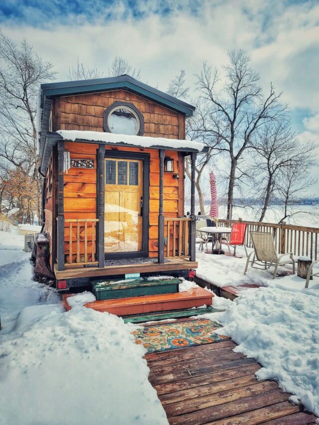 This Lakeside Tiny House Airbnb in Minnesota has a Story