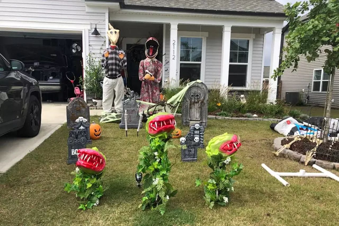 Beetlejuice yard decoration for the spooky season