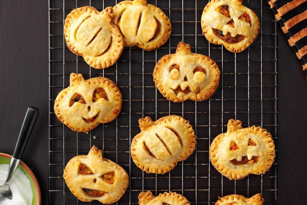 Jack-o’-Lantern Empanadas