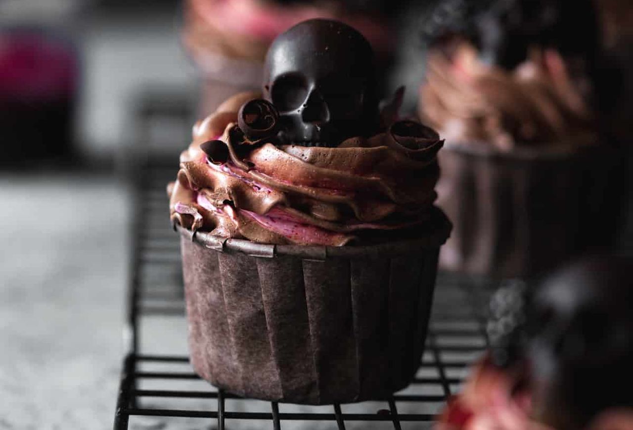 Skull Halloween Cupcakes