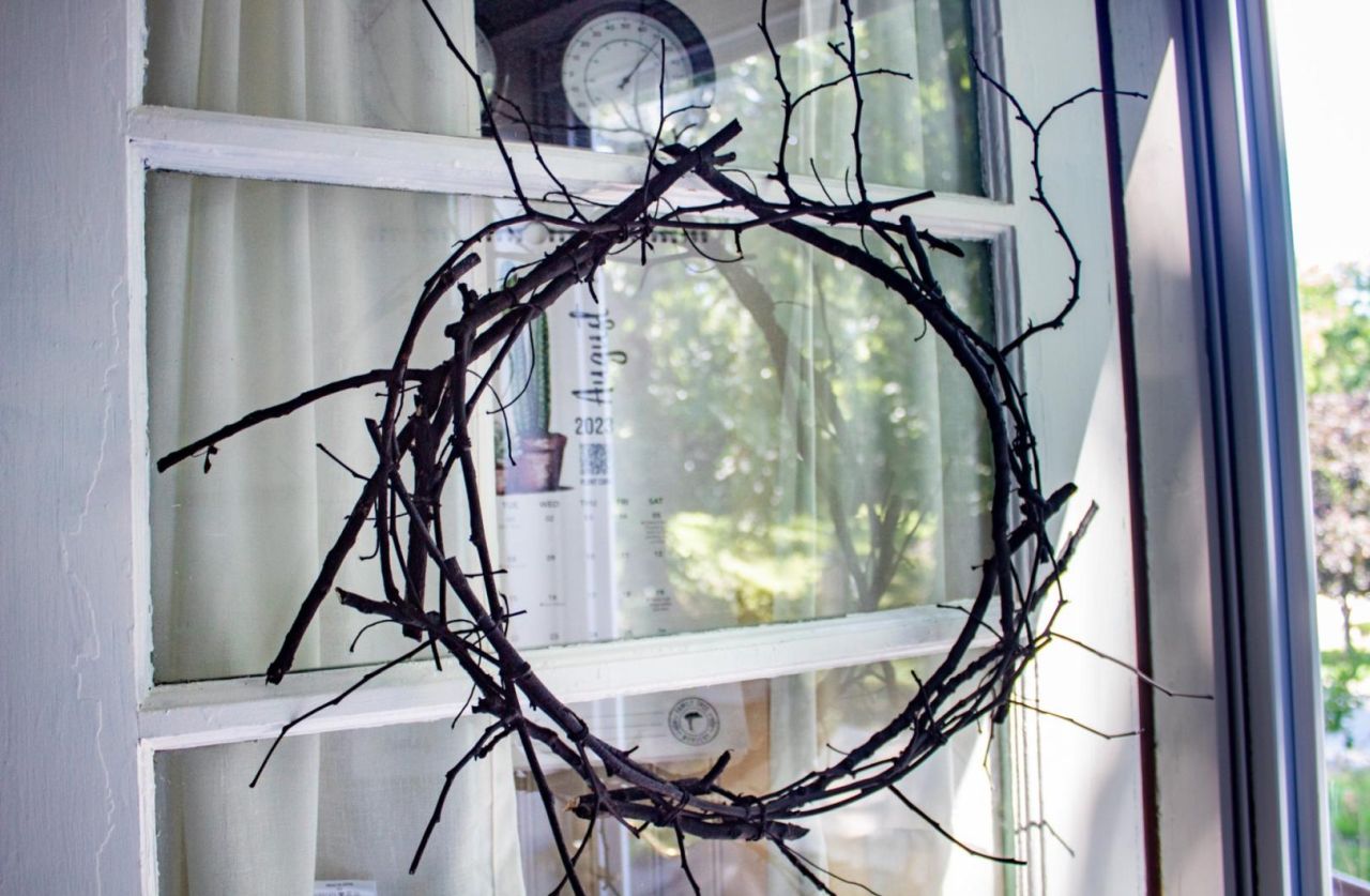 Spooky Twig Wreath