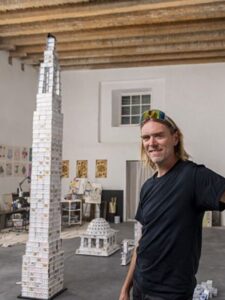 largest house of cards by famous architect makes Guinness World Record -2