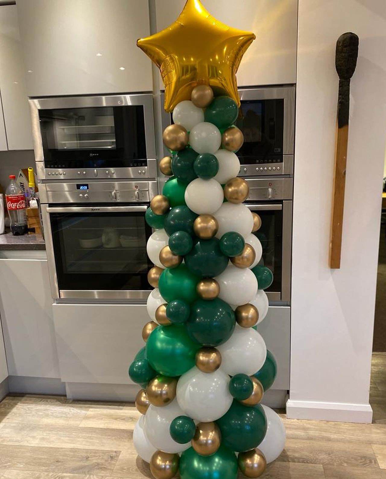 Balloon Christmas Tree