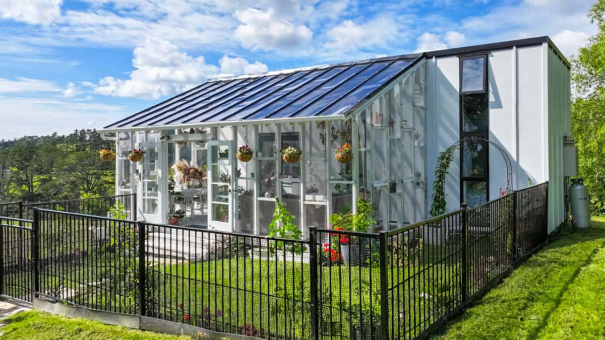 Beautiful view of Off Grid Smart Home Penthouse