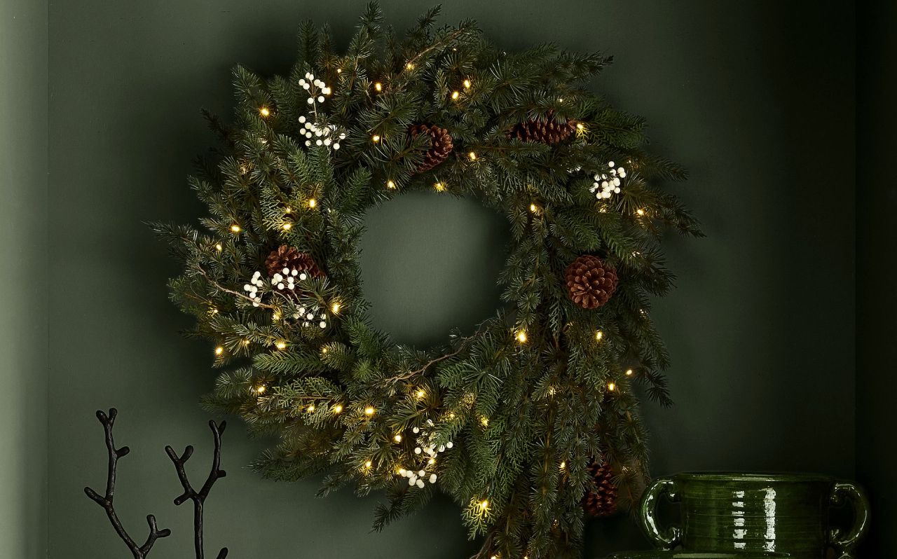 Faux Lit Oversized Avant-Garde Wreath