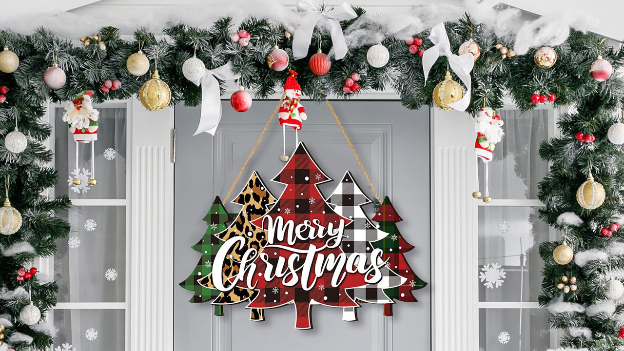 Merry Christmas Hanging Wooden Plaque