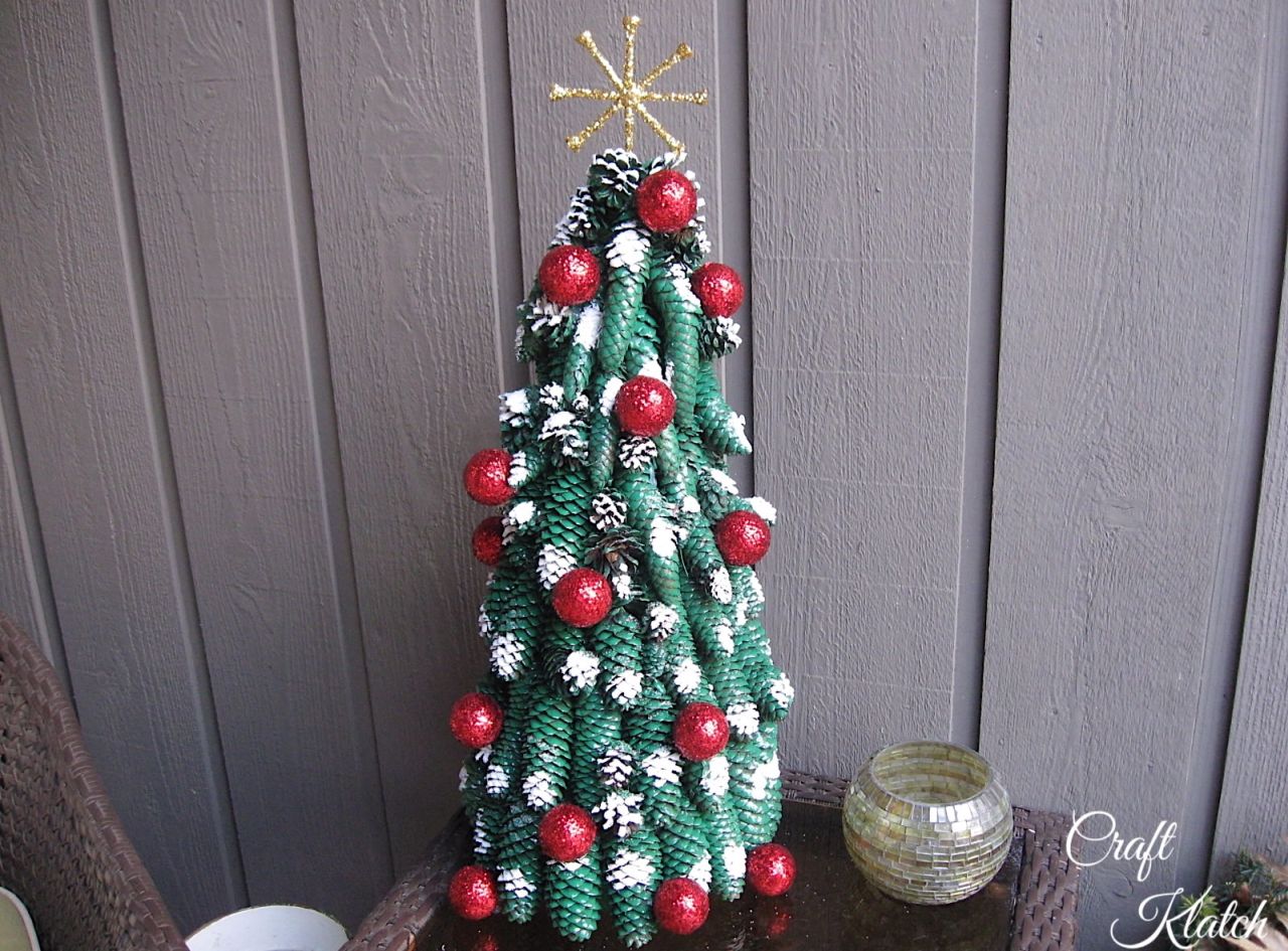 Pinecone Christmas Tree- 2