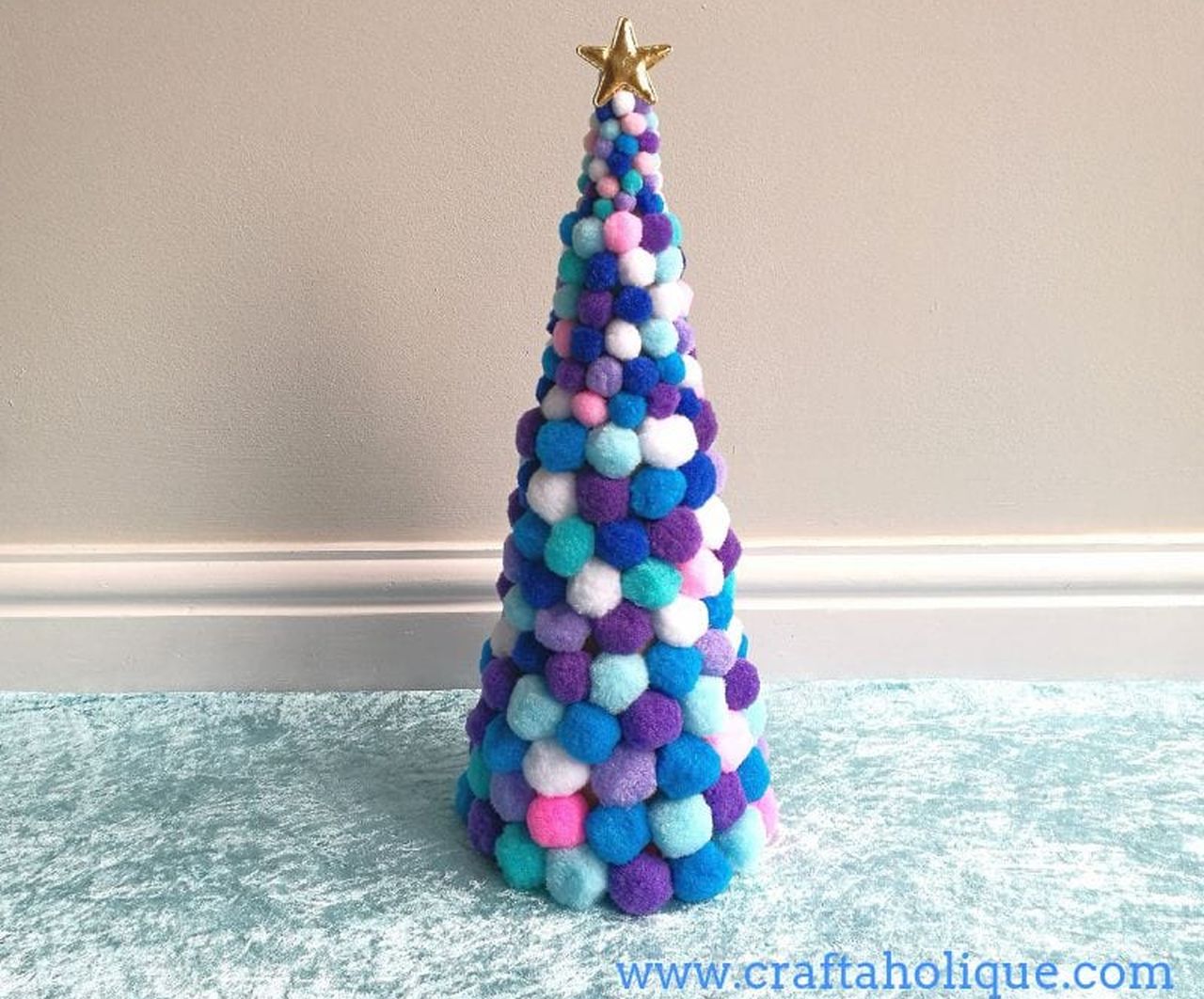 Pom Pom Christmas Tree- 1