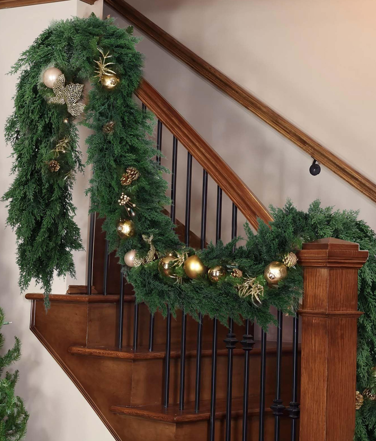 Winter Cedar Pine Garland