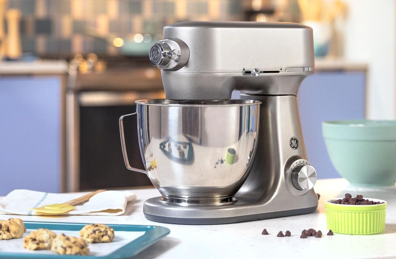 GE Tilt-Head Electric Stand Mixer