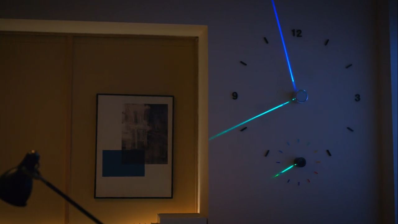 Hubble Traveller Smart Dot Clock