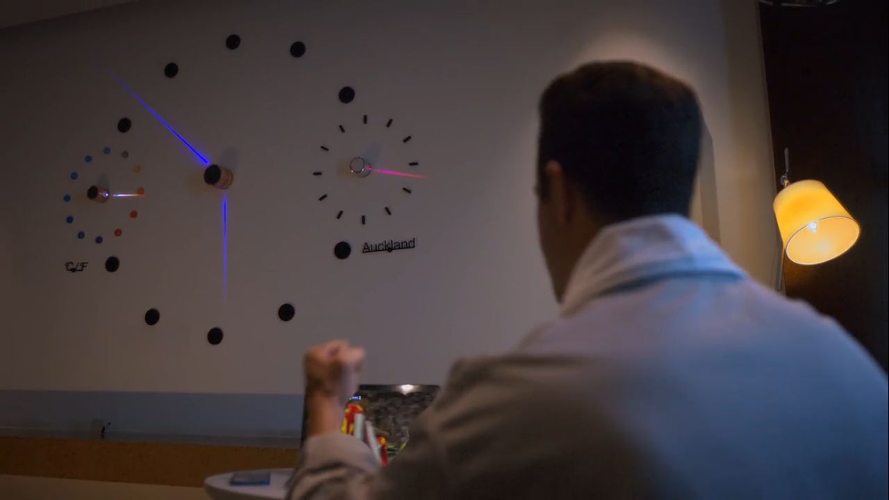 Hubble Traveller Smart Dot Clock