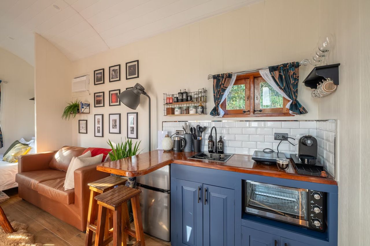 Sleepy Shepherd's Hut-in by Filipino couple-kitchen-2