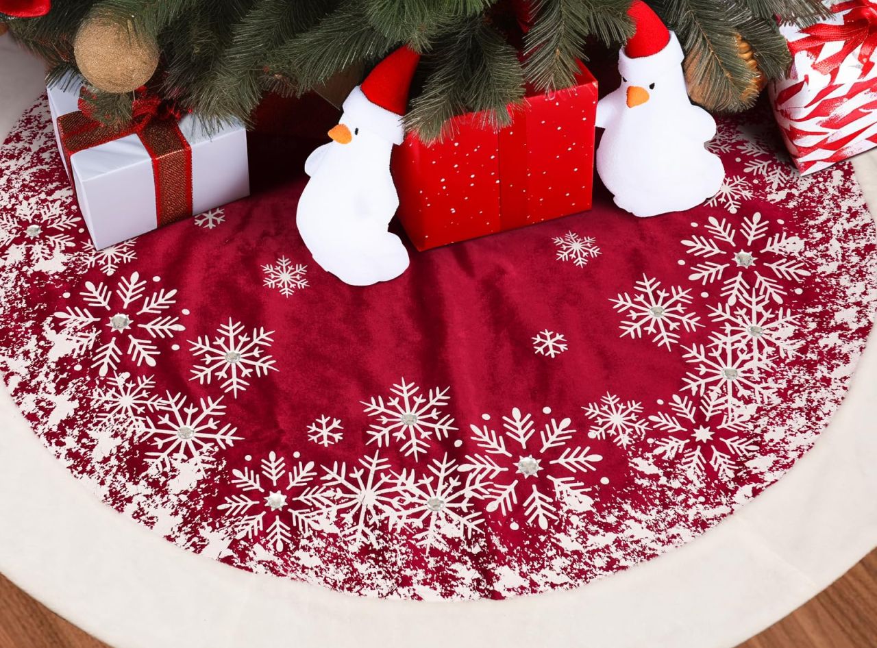 Snowflake Pattern Christmas Tree Skirt