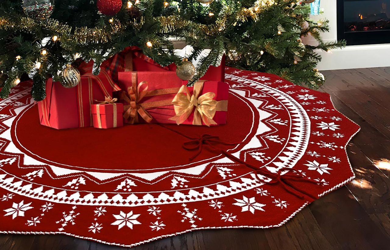 Snowflake Patterns Christmas Tree Skirt 