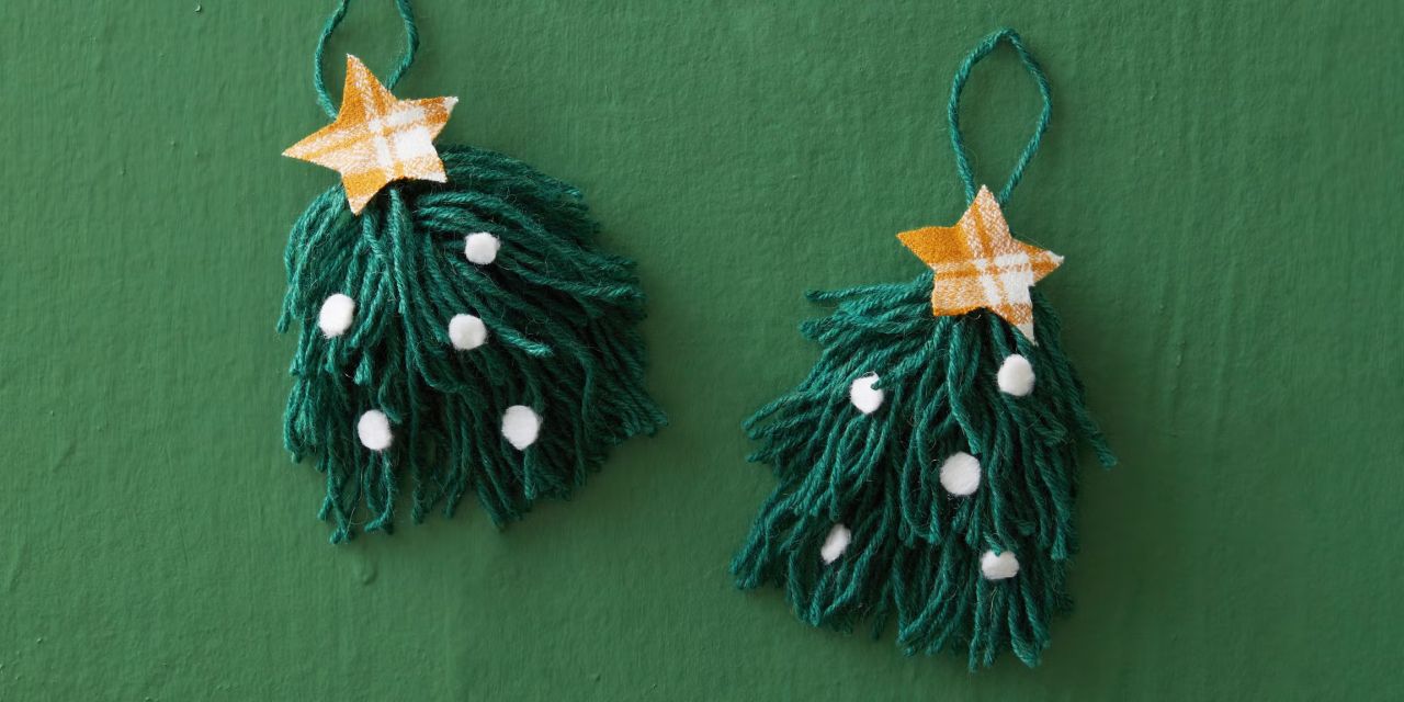 Yarn Tree Ornament