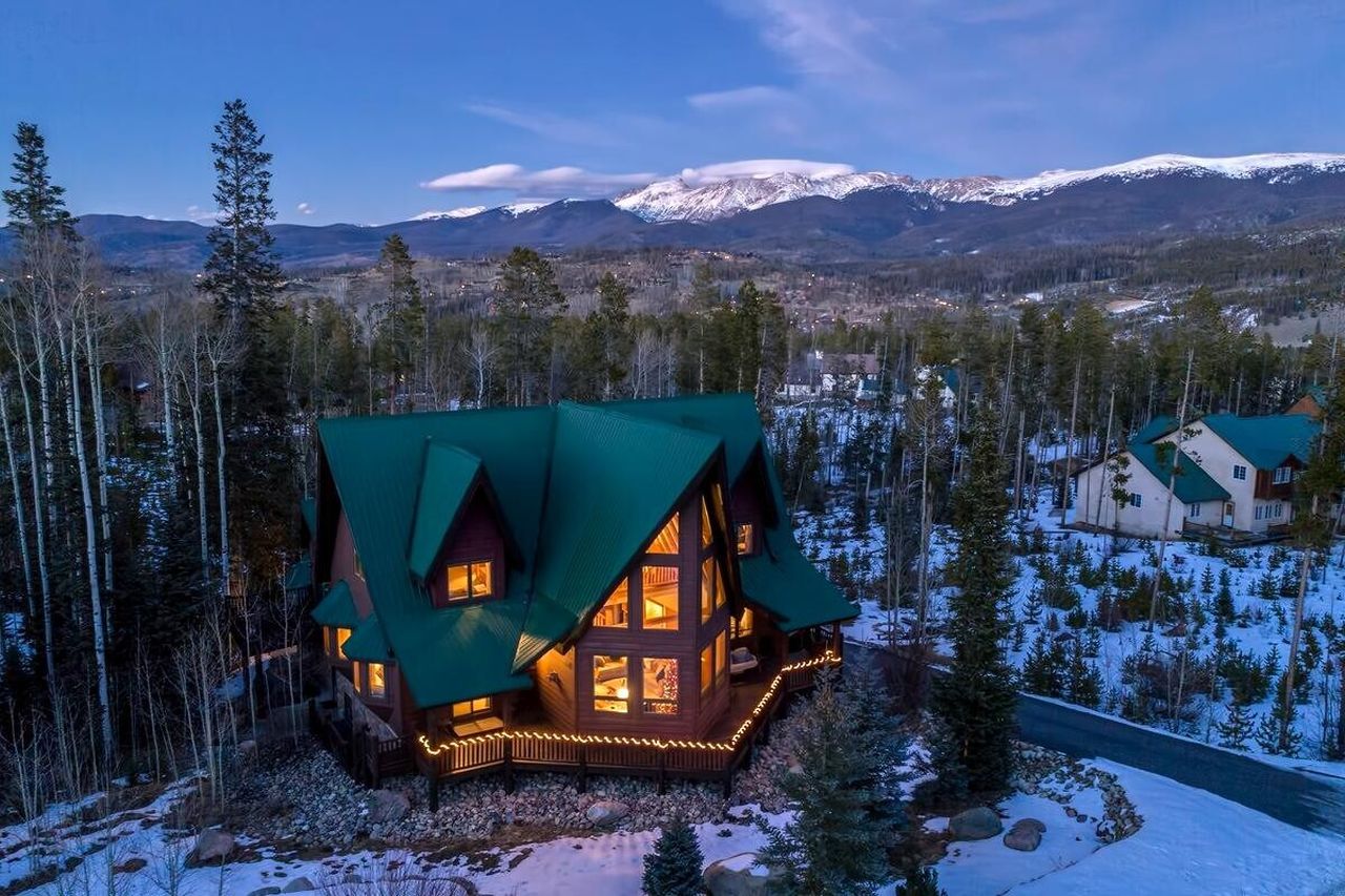 best christmas airbnbs in US - 9-Bedroom Home in Winter Park, Colorado