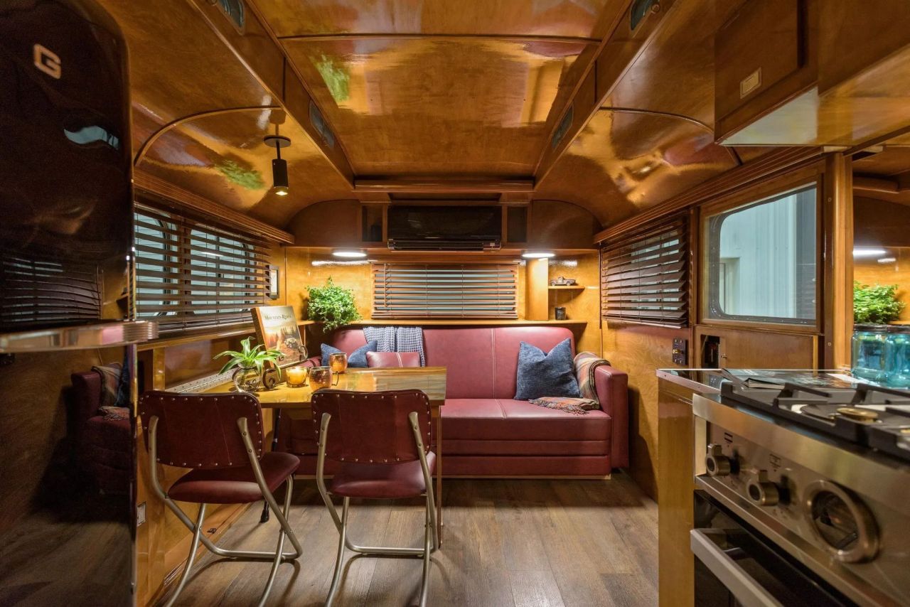 1947 Westcraft Sequoia 28′ Travel Trailer for Sale at $70K